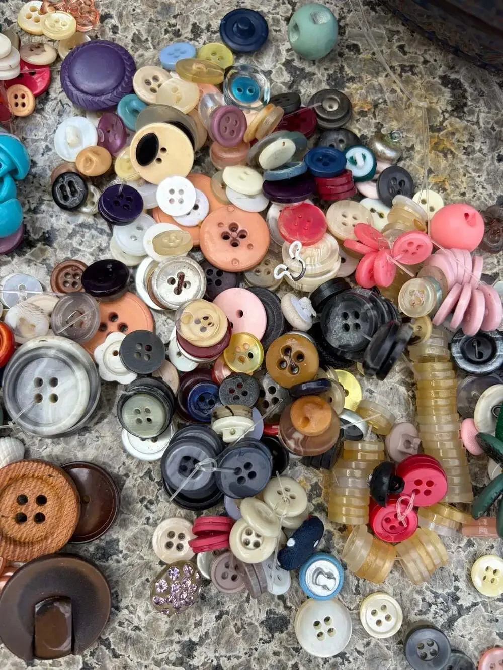 Large Assorted Lot of Vintage and Modern Mixed Sewing Buttons